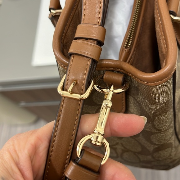 Coach Margot Carryall signature, medium purse - Picture 7 of 10